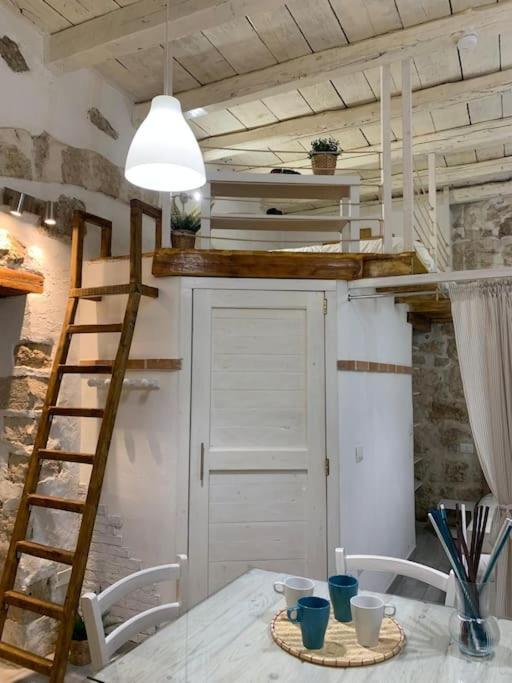Апартаменты La Casa Di Marta Сиракузы Экстерьер фото